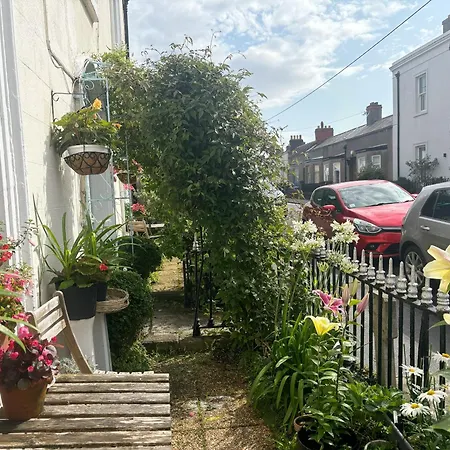 Mulgrave Nocleg ze śniadaniem 3*