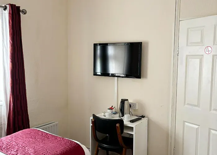 Mulgrave Nocleg ze śniadaniem 3*